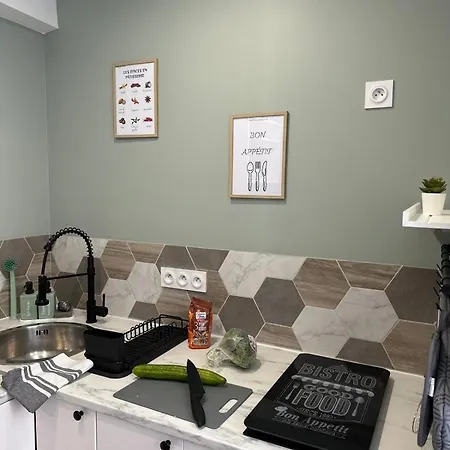 Apartment Le Catele Studio Sympathique By Cj Riom
