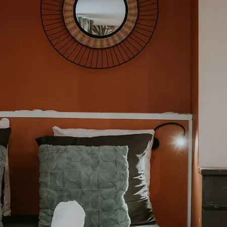 Le Catele - - 3 Pers - Vulcania - Puy De Dome - Proche Clermont Ferrand *